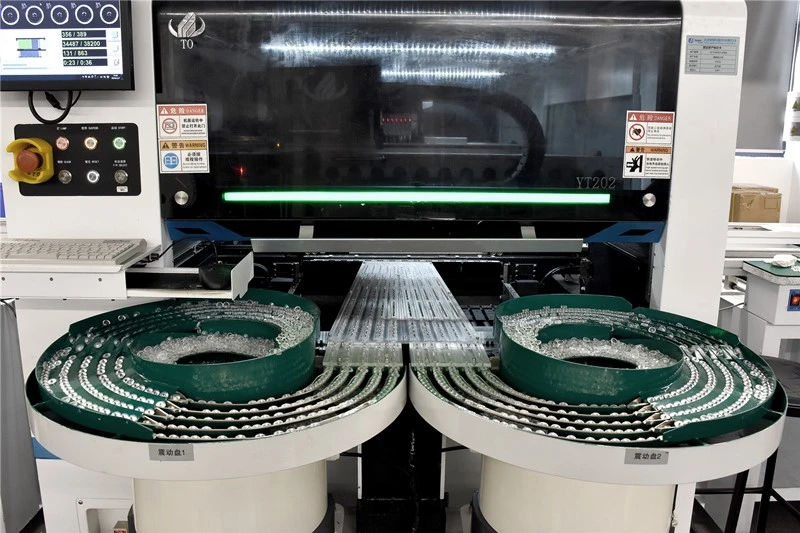 SMT - 4-SMT-automatic lens mounter
